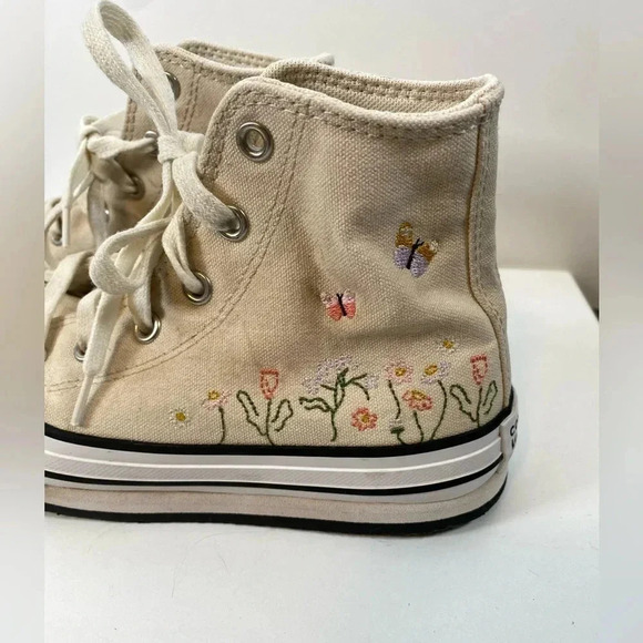 Converse Chuck Taylor All Star Lift Platform Hightops Floral Embroidery - Ivory - Picture 12 of 14